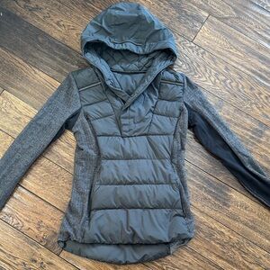 lululemon athletica Women's Black Puffer Jacket